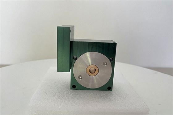 激光設(shè)備專用減速機 激光追蹤器減速機 激光設(shè)備用減速機(4).jpg 激光設(shè)備專用減速機 激光追蹤器減速機 激光設(shè)備用減速機(4).jpg